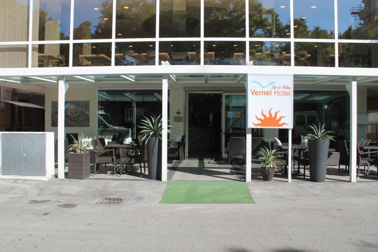 Hotel Vernel Rimini Esterno foto
