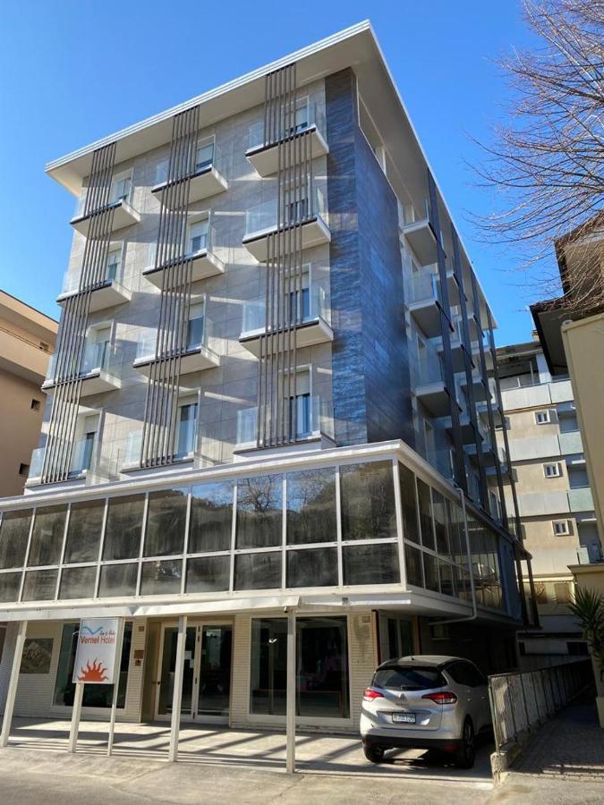 Hotel Vernel Rimini Esterno foto