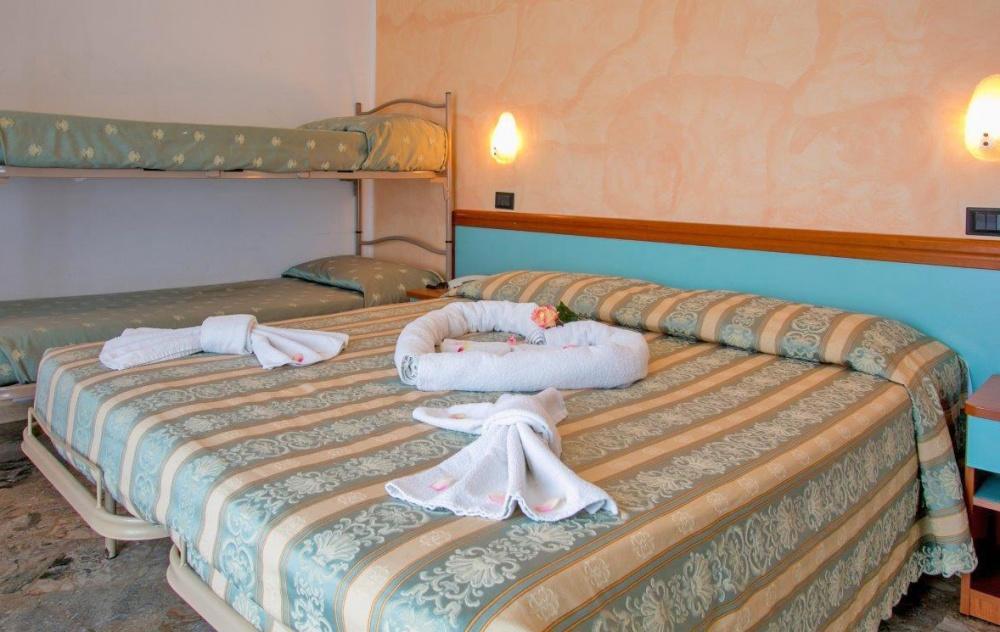 Hotel Vernel Rimini Esterno foto